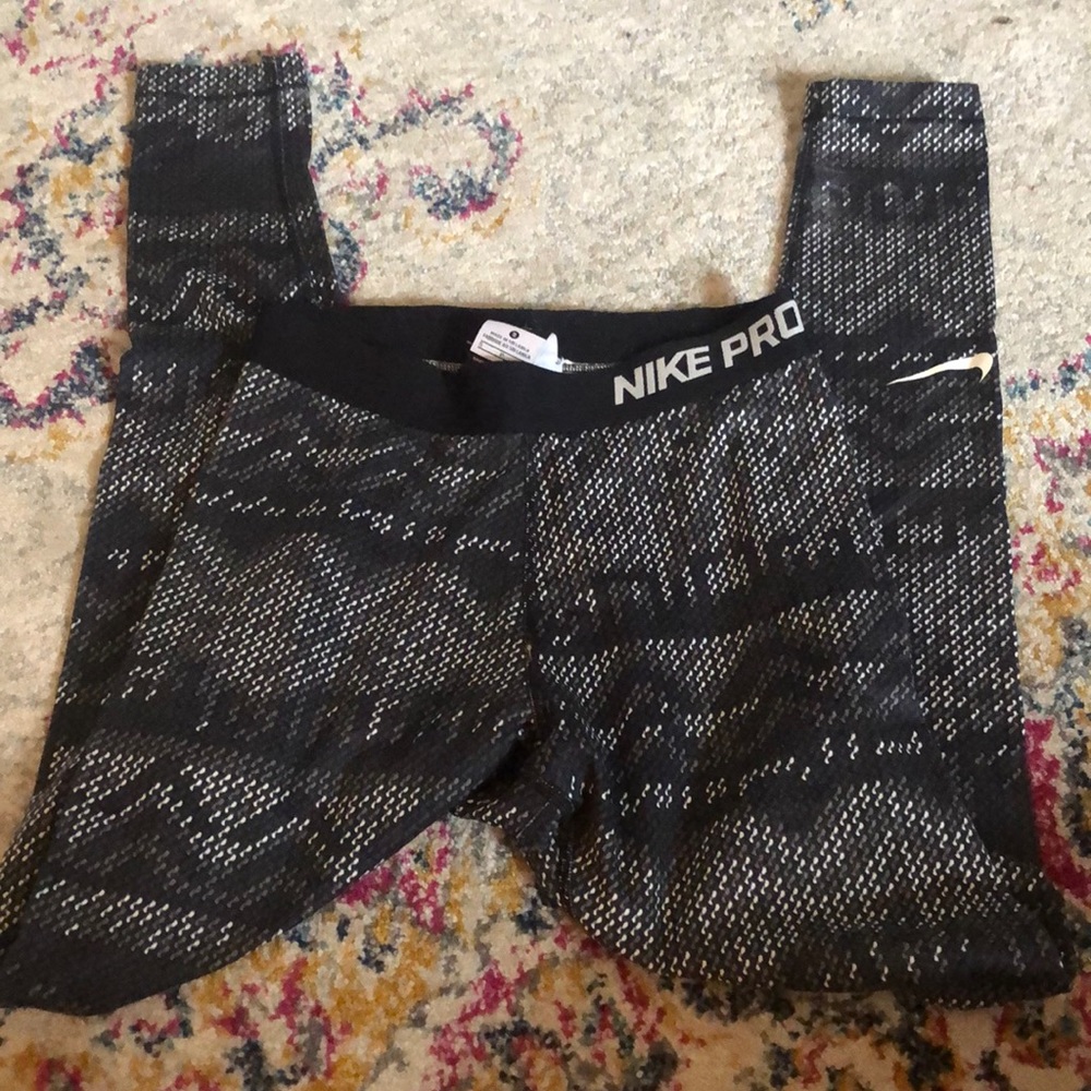 Nike Pro Dri-Fit leggings